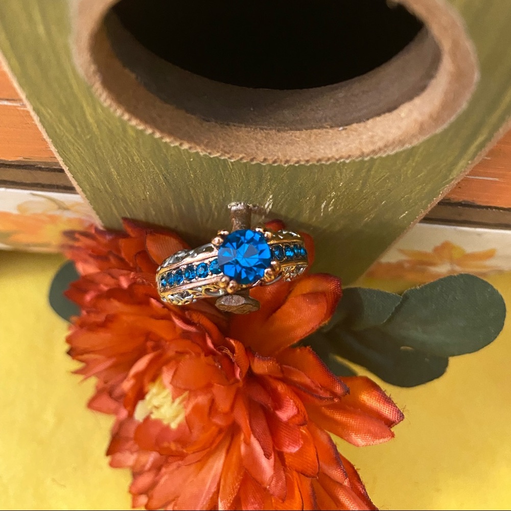 New Gorgeous Size 8 Sterling Silver Ring!(#746)